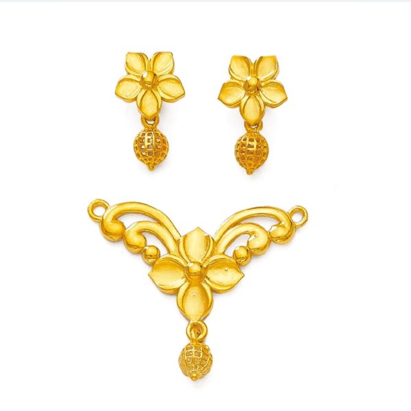 Traditional Gold Pendant Set