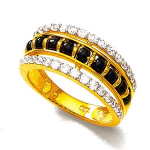 Glinting Black Beads Gold Ring