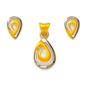 Modish Floral Pendant Set