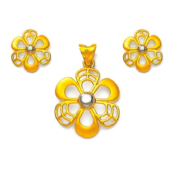 Tiya Bloom Gold Pendant Set