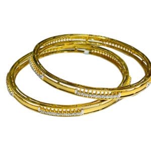 Glinting Clover Diamond Bangle