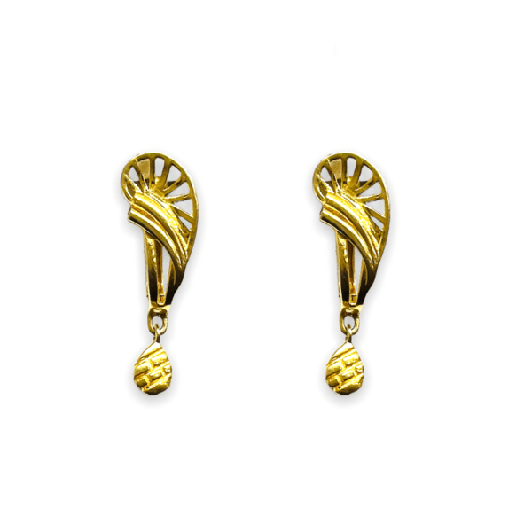 Lacy reveal earrings