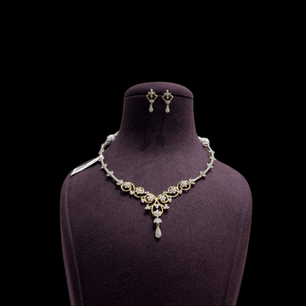 Sehgal Gold 14KT Crown Chain Diamond Necklace Set
