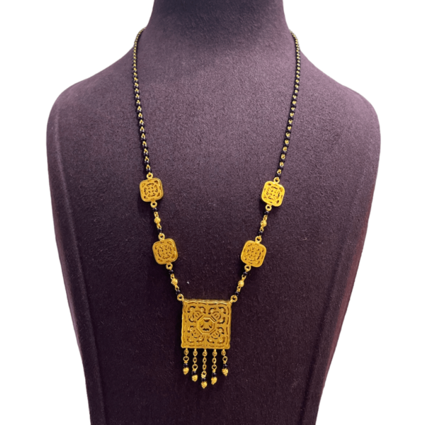 Sehgal Gold Charming Gold Beaded Mangalsutra