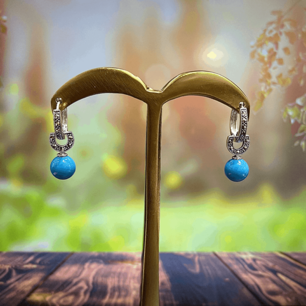 Round Sterling Silver Blue Stone Earring