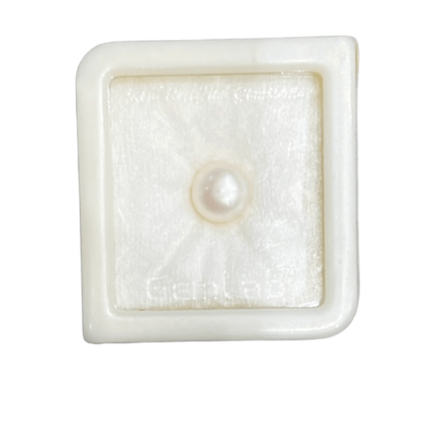 Sehgal Gold White Pearl Gemstone