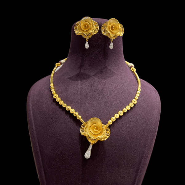 Sehgal Gold Flower Necklace Set For Women