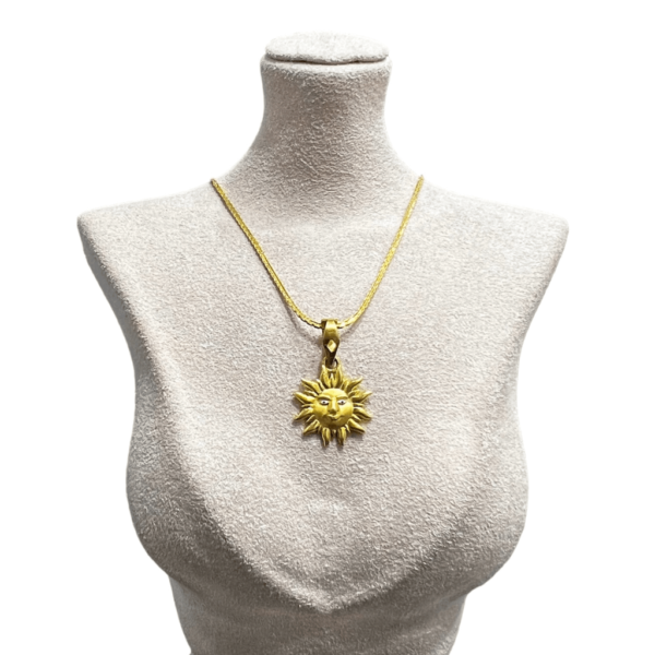 22kt BIS Hallmarked Sun Pendant