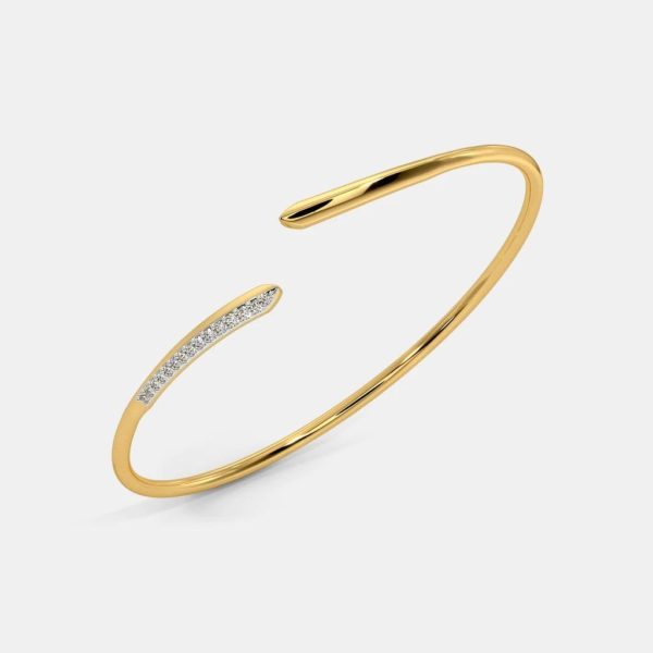 The Nyra Twister Bangle