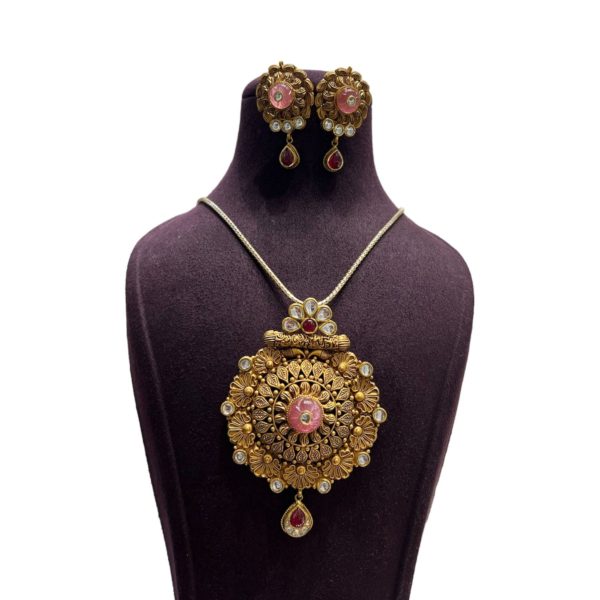 The Torres Pendant Set