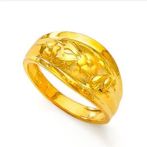 Stylish Floral Gold Ring