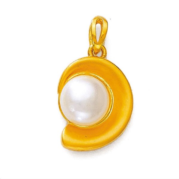 White Pearl Gold Pendant