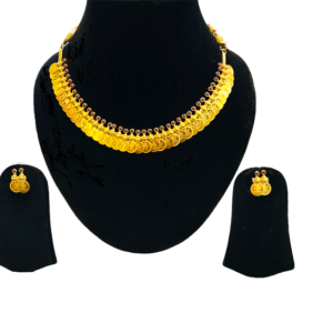 Captivating gold necklace set