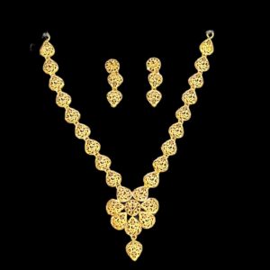 Chetna gold necklace set