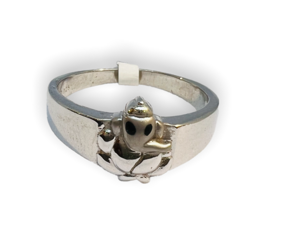 Sterling silver vinayak ring