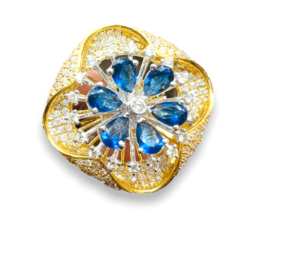 Alfiya bloom diamond ring
