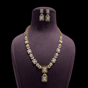 Ethinic Glamorous Diamond Necklace Set For Women