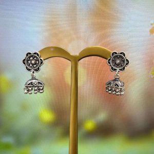 Silver Artsy Floral Earrings