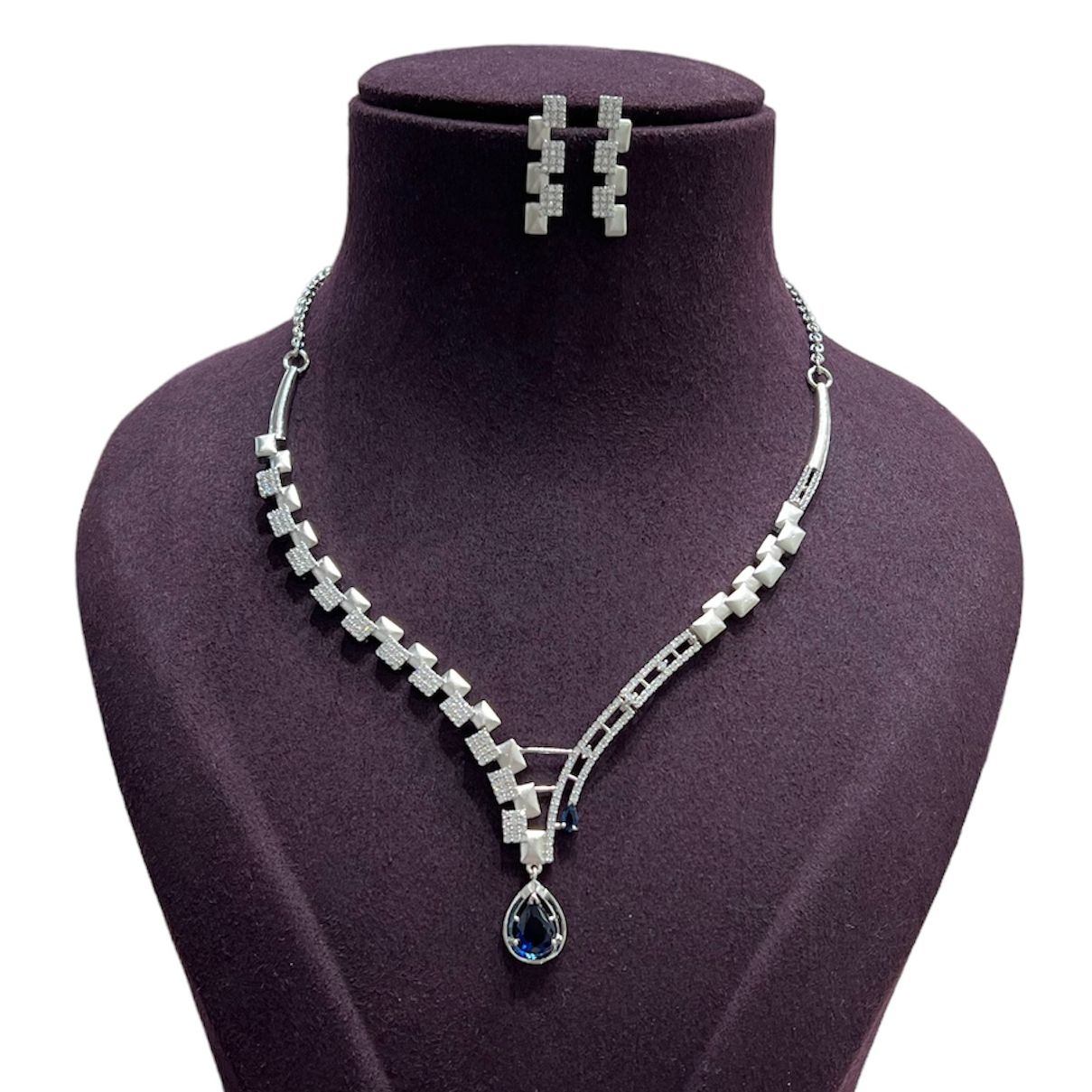 Contemporary Diamond + 18k Gold Necklace Set – Andaaz Jewelers