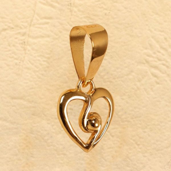Delicate Waves Heart Gold Pendant